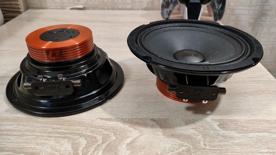 Снизу и сверху — Nissan Primera (P11)