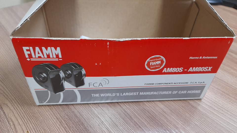 Установка сигнала FIAMM AM80SX (932307Z) и Автолампы PHILIPS PY21W ...