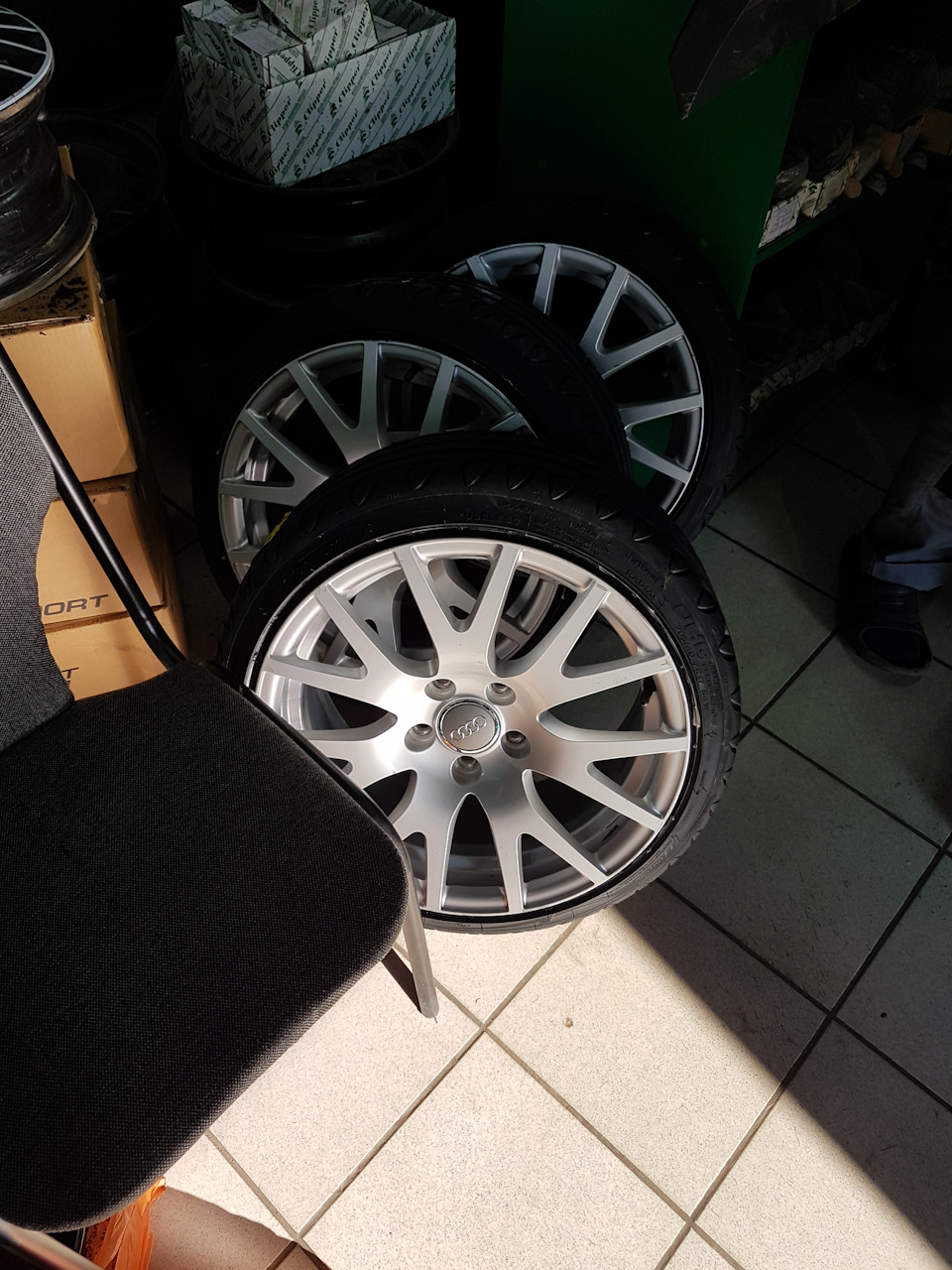 Oem Audi TT wheels — часть 2, установка. — Volkswagen Polo Sedan, 1,6 л,  2012 года | колёсные диски | DRIVE2