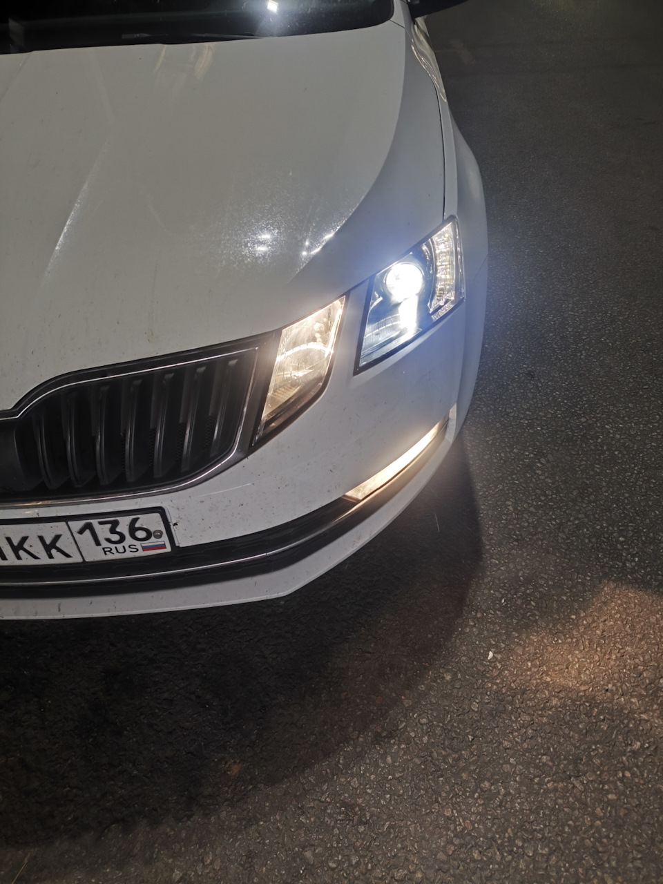 Выбор ламп на дальний свет и ПТФ — Skoda Octavia A7 Mk3, 1,8 л, 2019 ...