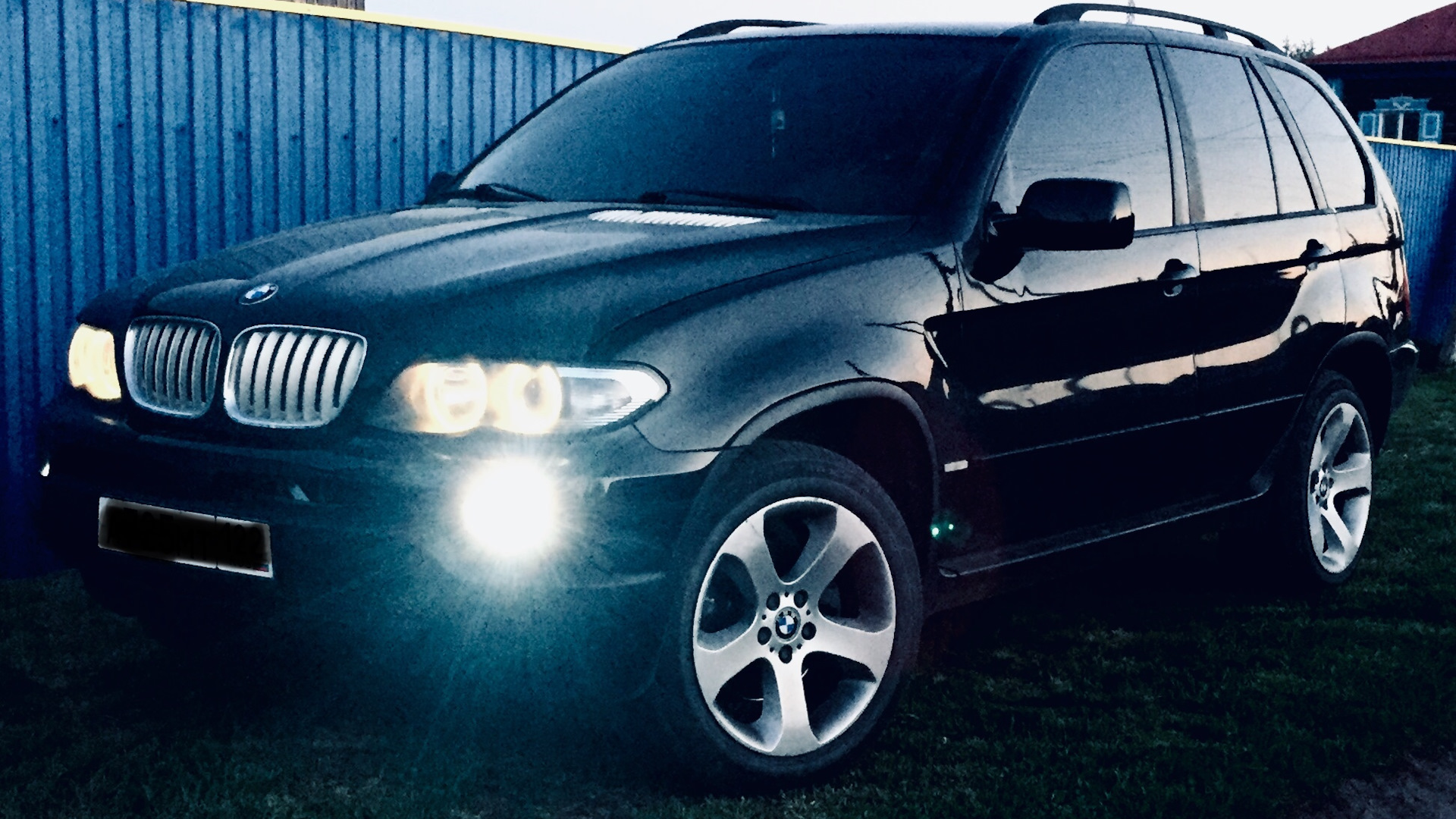 BMW X5 (E53) 4.4 бензиновый 2004 | Black brother на DRIVE2