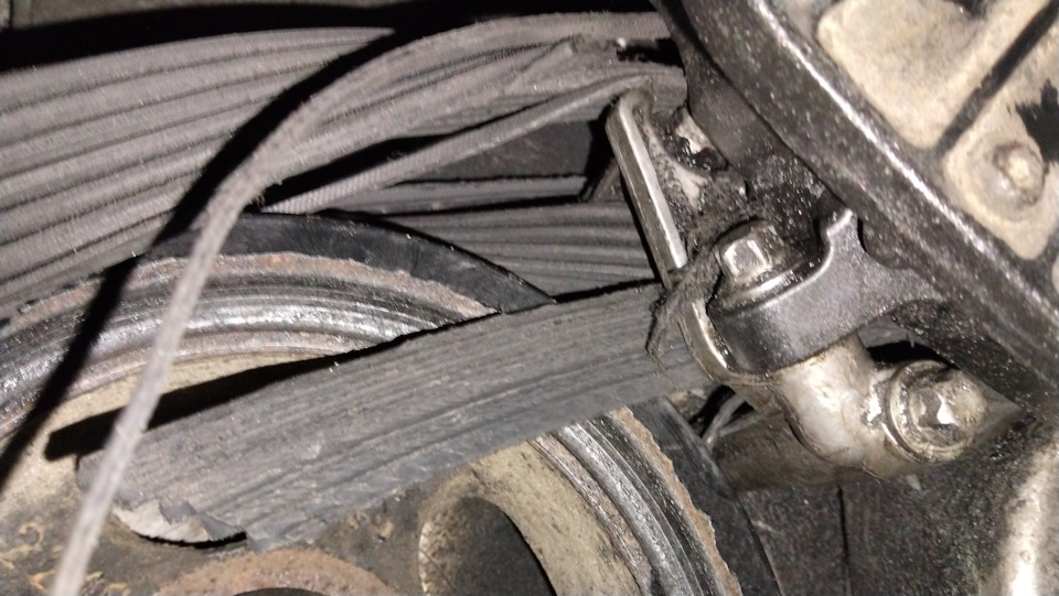 Порвался приводной ремень — Chrysler 300 (300C) (1G), 3 л, 2006 года ...