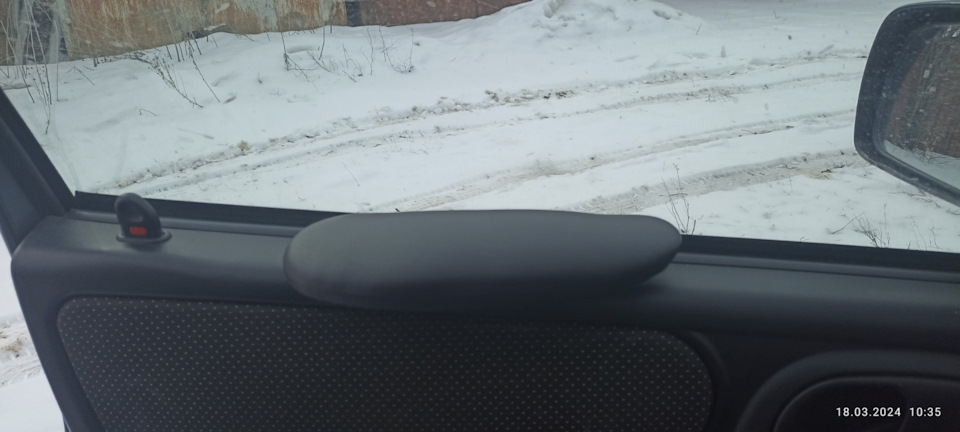 Подлокотник под левую руку- это очень удобно — DRIVE2