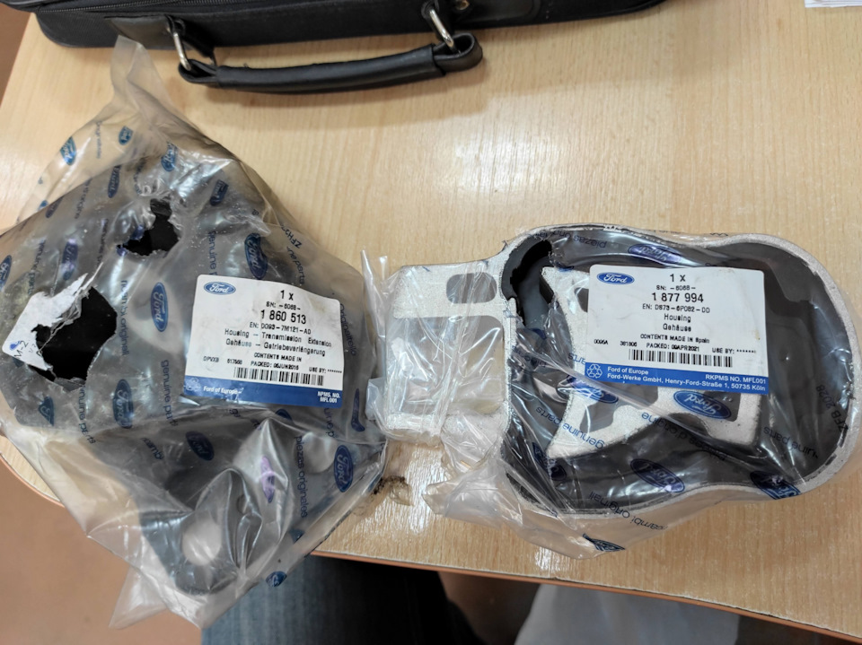 Замена подушек двигателя DV5FD A — Ford Mondeo V, 1,5 л, 2015 года ...