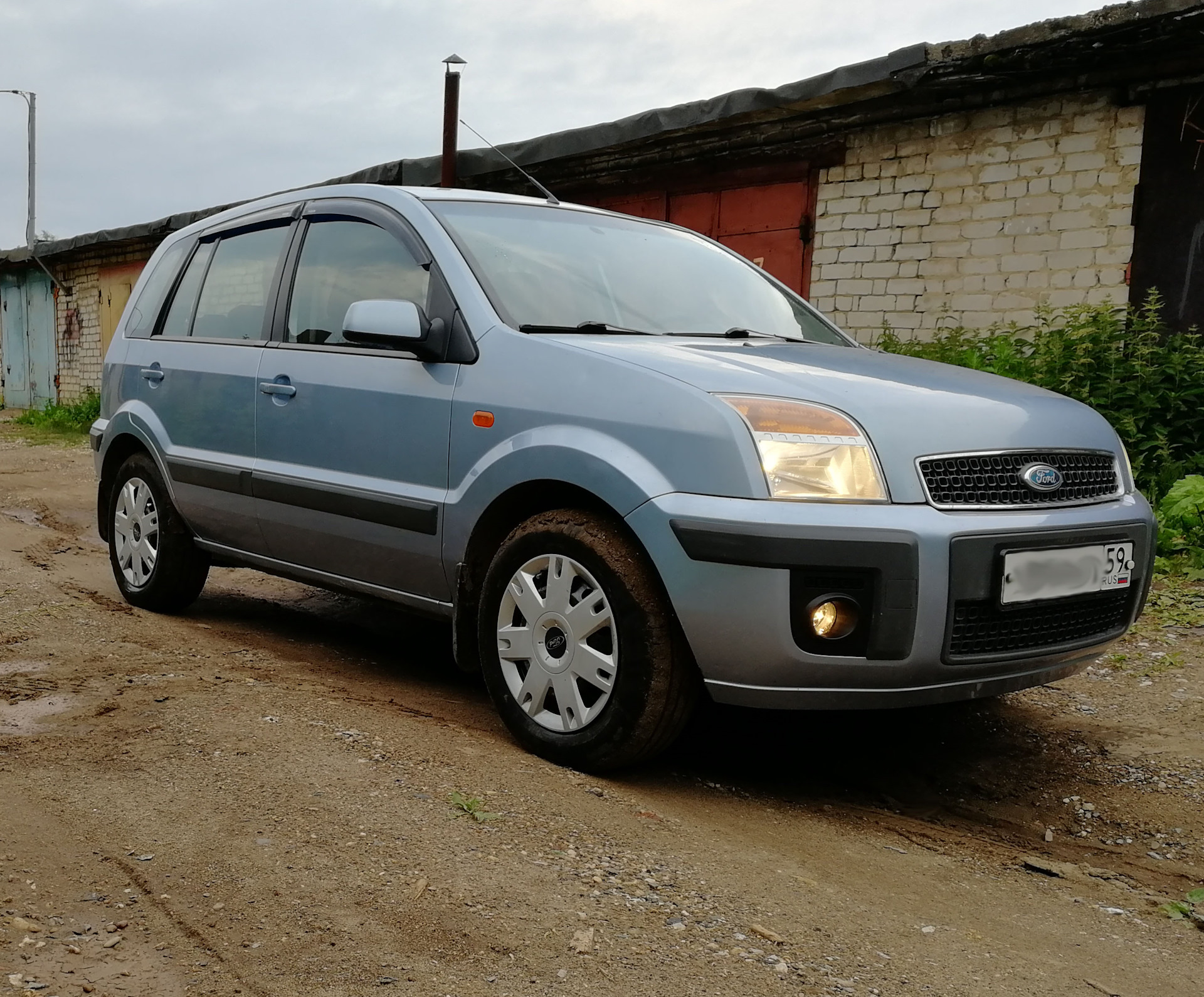 Форд фьюжн механика. Ford Fusion 2008 1.6. Форд Фьюжн 2008. Форд Фьюжн 1.6 2008. Форд Фьюжн 1.6 2008 года.