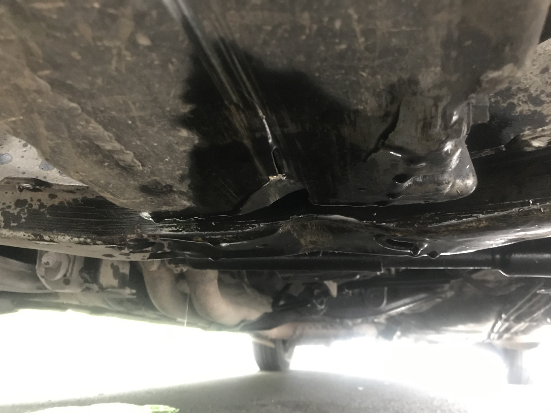 Масляный поддон 2,3 — Mercedes-Benz E-Class (W124), 2,3 л, 1991 года ...