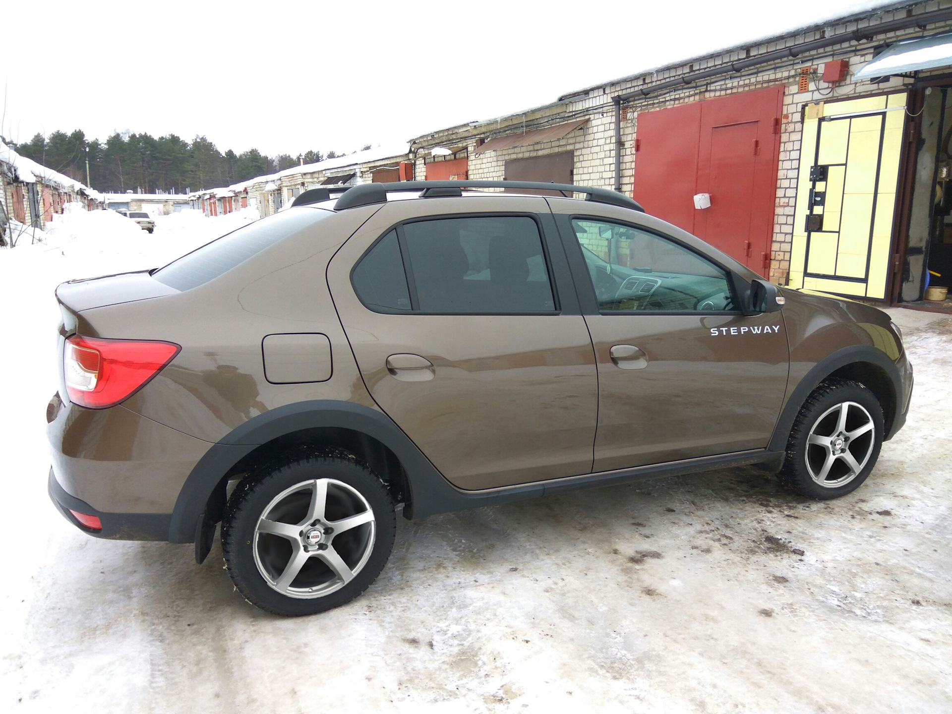 Диски на лето для моего Степвея. Часть 2 — Renault Logan Stepway, 1,6 л,  2019 года | колёсные диски | DRIVE2