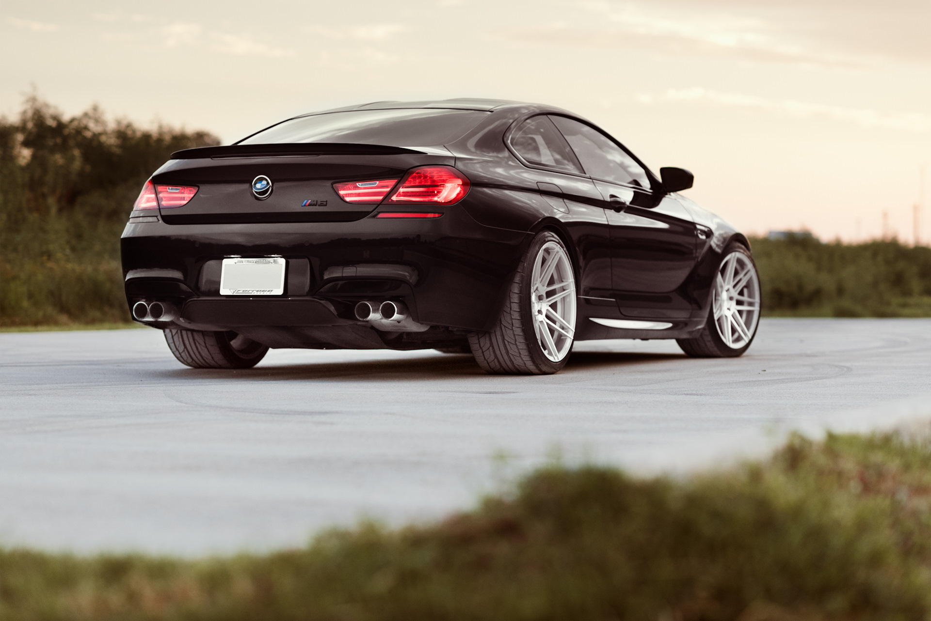 M 6 11 4. BMW m6 f13. BMW m6 f12 Black. BMW m6 f13 черная. Диски BMW m6 f13.