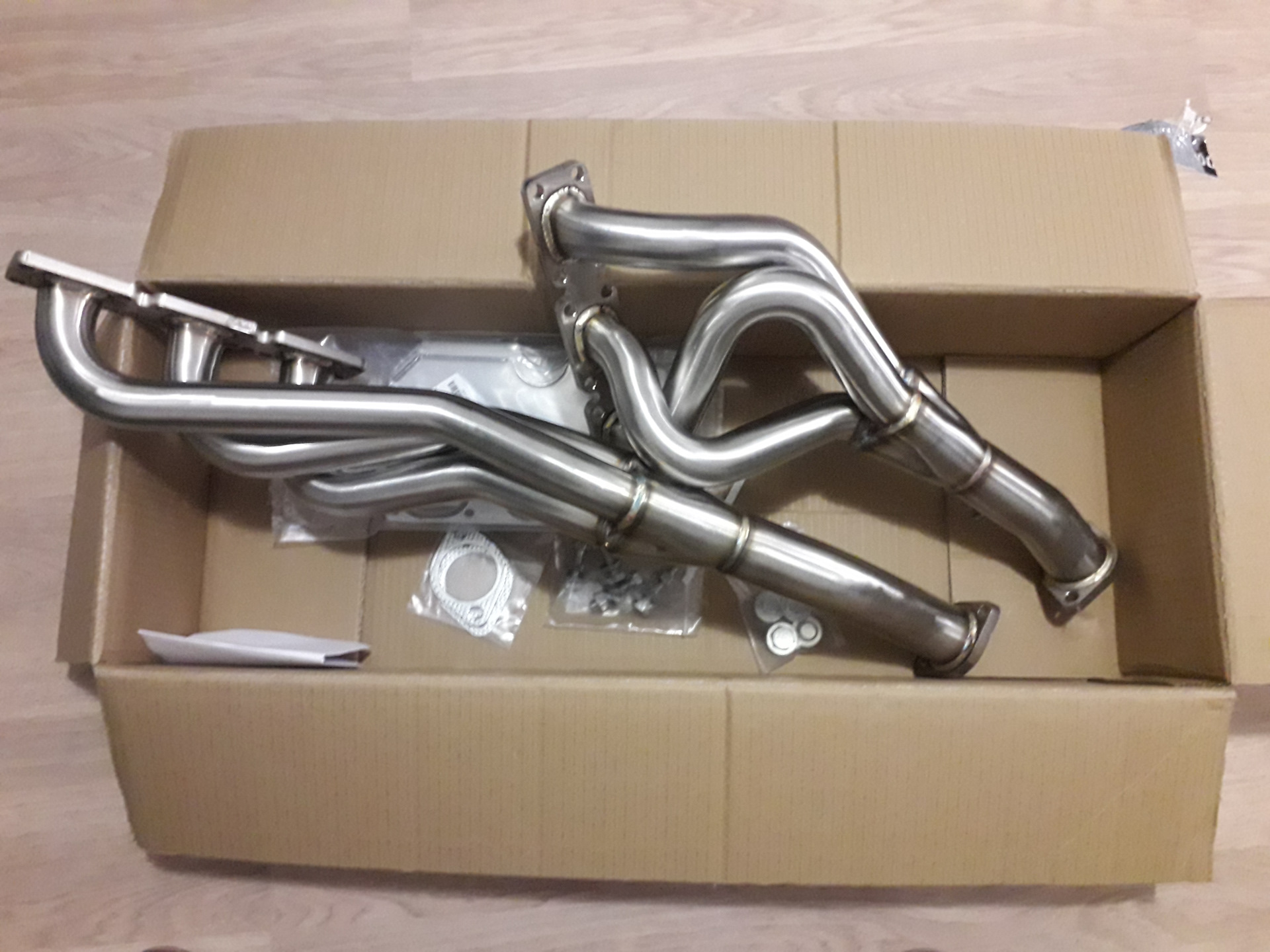 Хонда аккорд 7 коллектор равнодлинный. Равнодлинный коллектор м54. Равнодлинный коллектор на е46. Равнодлинный коллектор м54. Прямоточный выхлоп с равнодлинным выпускным коллектором (от supersprint.