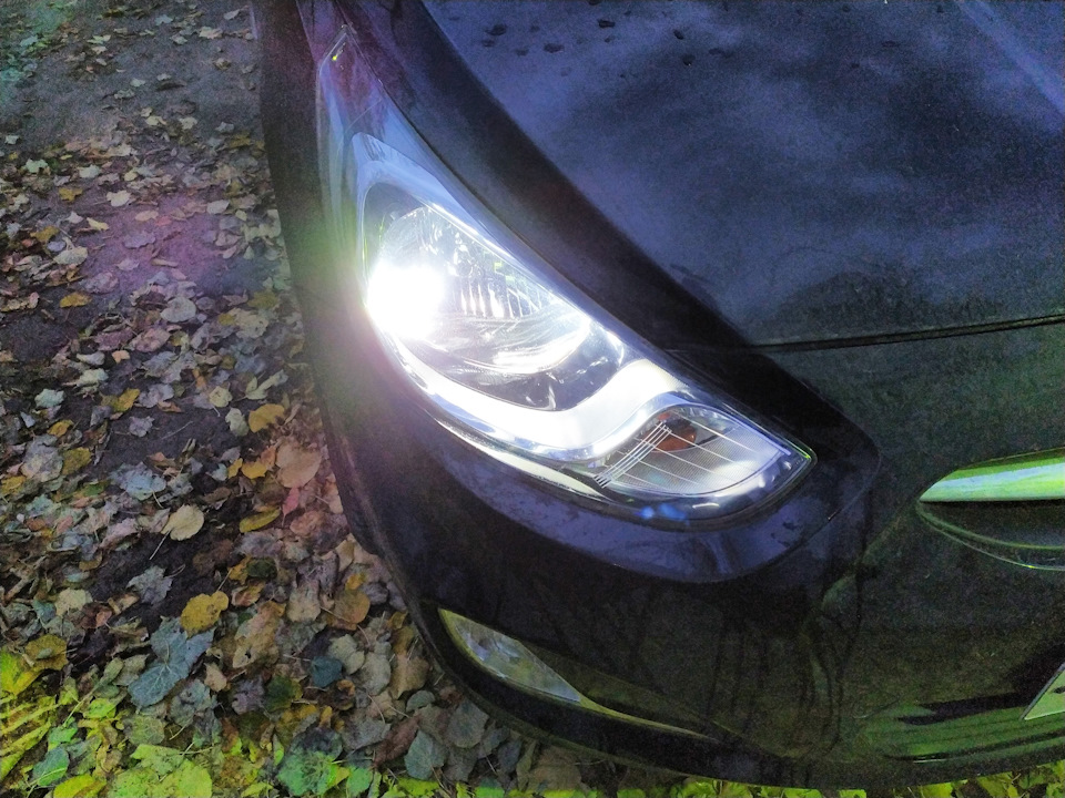 Фара линзованная скания. Габаритные огни хендай солярис 2015. Лампочки на передние фары хендай солярис. Габаритные лампочки hyundai solaris 2013. Лампочки на передние фары хендай солярис.