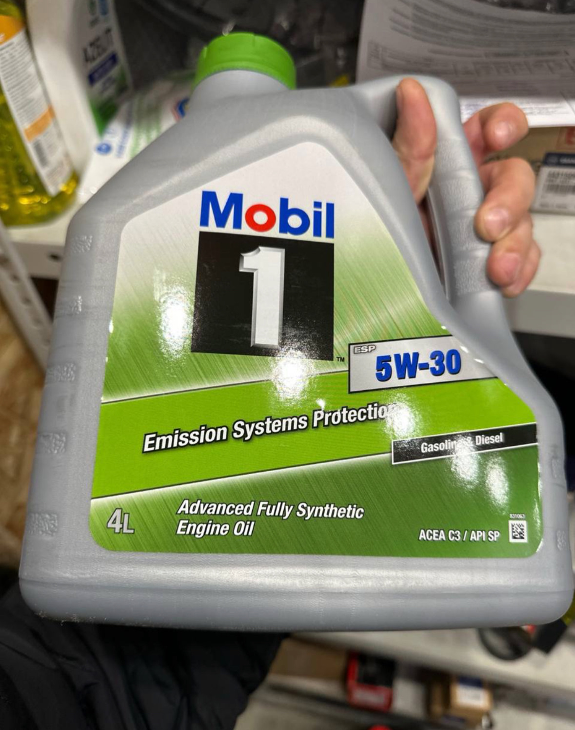 Кто какое масло льет в vag — Volkswagen Passat CC, 1,8 л, 2011 года ...