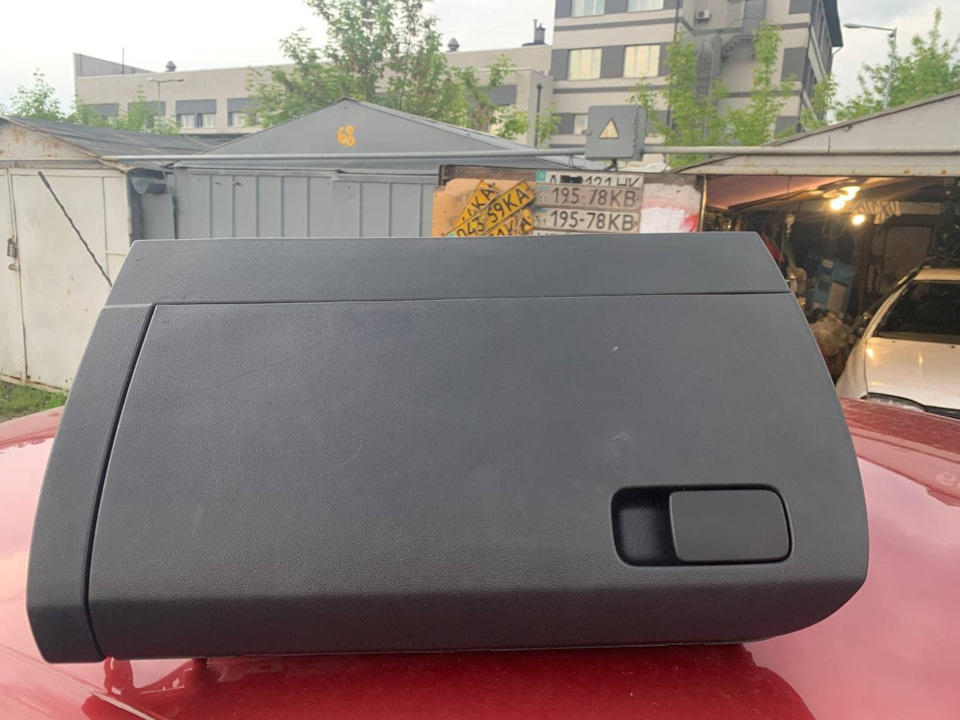 Замена бардачка на европейку и да будет свет! — Volkswagen Polo Sedan ...