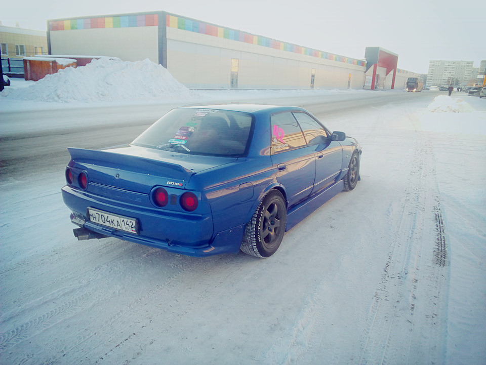 Nissan Skyline r32 abomoon