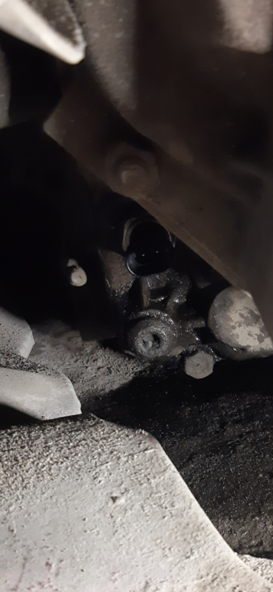 Лягушка заднего хода ваз 2114. Штекер заднего хода ваз 2114. Датчик заднего хода кпп ваз 2114. Не горит задний ход 2114. Не горит задний ход 2114.