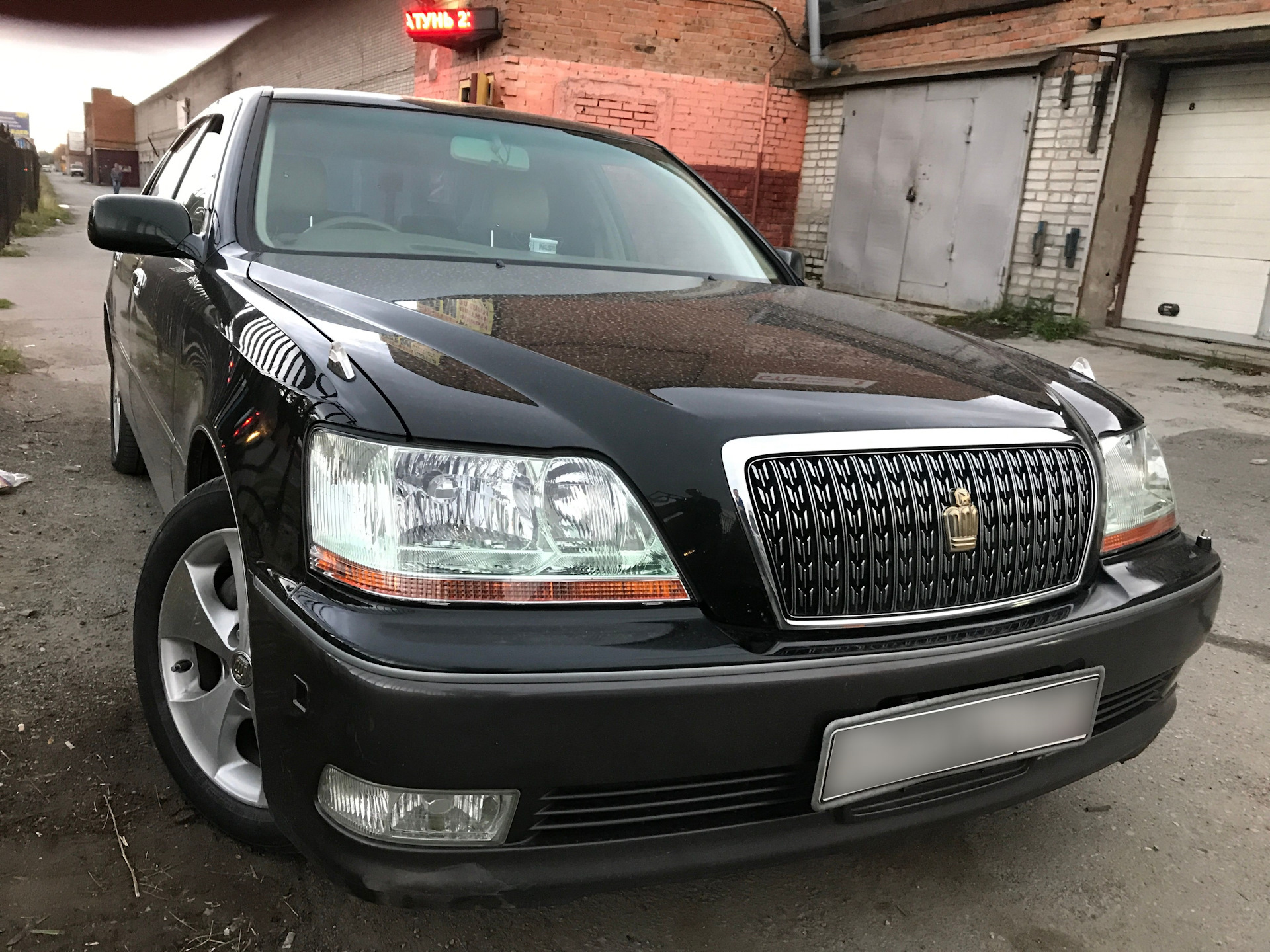 Toyota Crown Majesta 2004