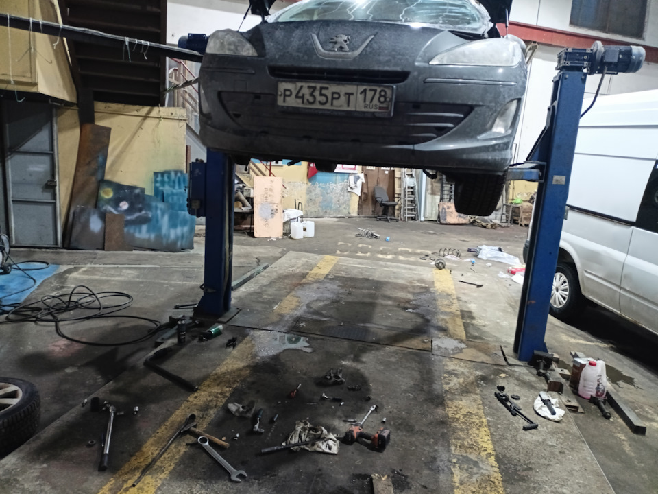 Подушки двигателя на EP6 111800 — Peugeot 408 (1G), 1,6 л, 2013 года ...