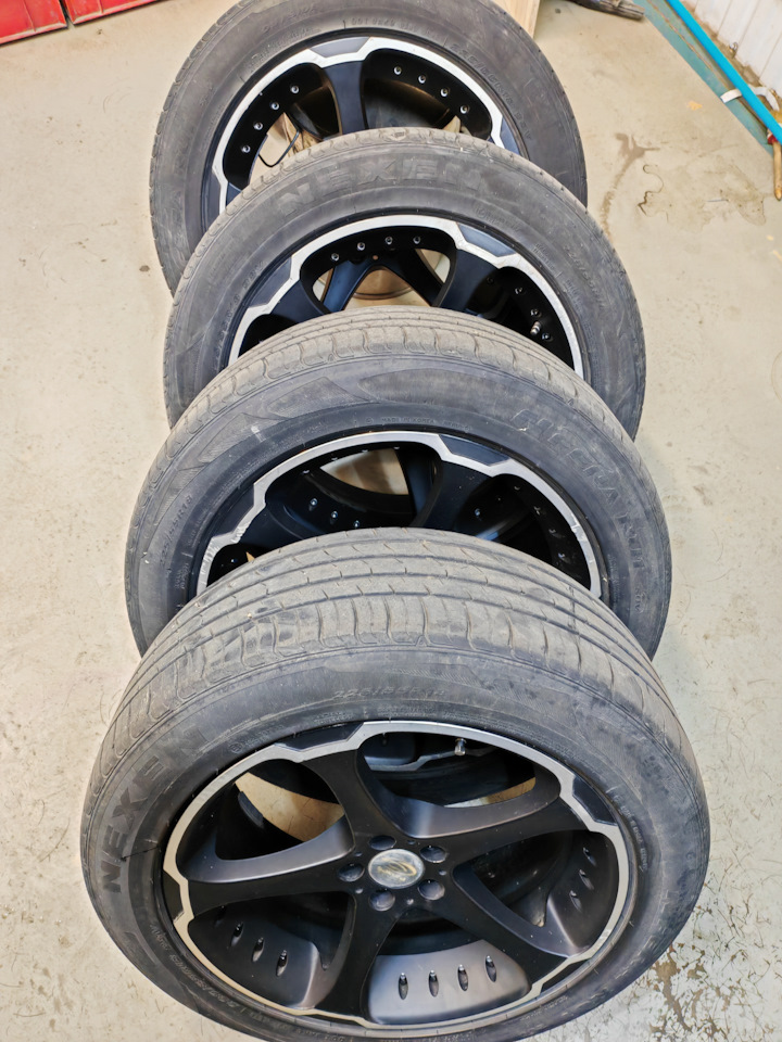 Шины летние Nexen 225/55 R18, литые диски 8Jx18 ET45 5x100 на Subaru ...