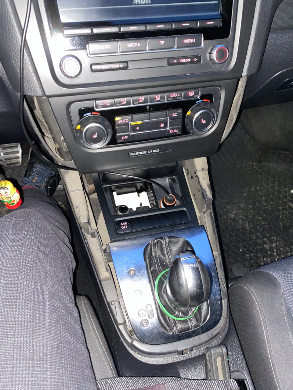 Замена накладки бороды — Volkswagen Golf Mk6, 1,4 л, 2011 года ...