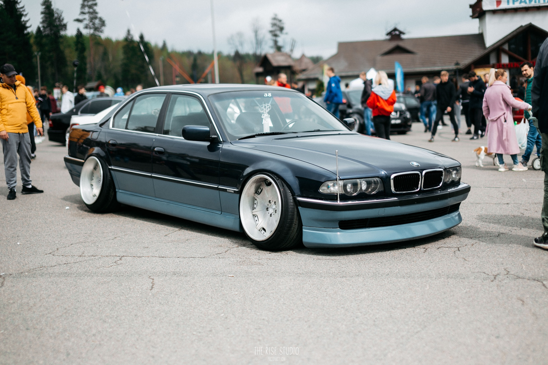 E38 stance