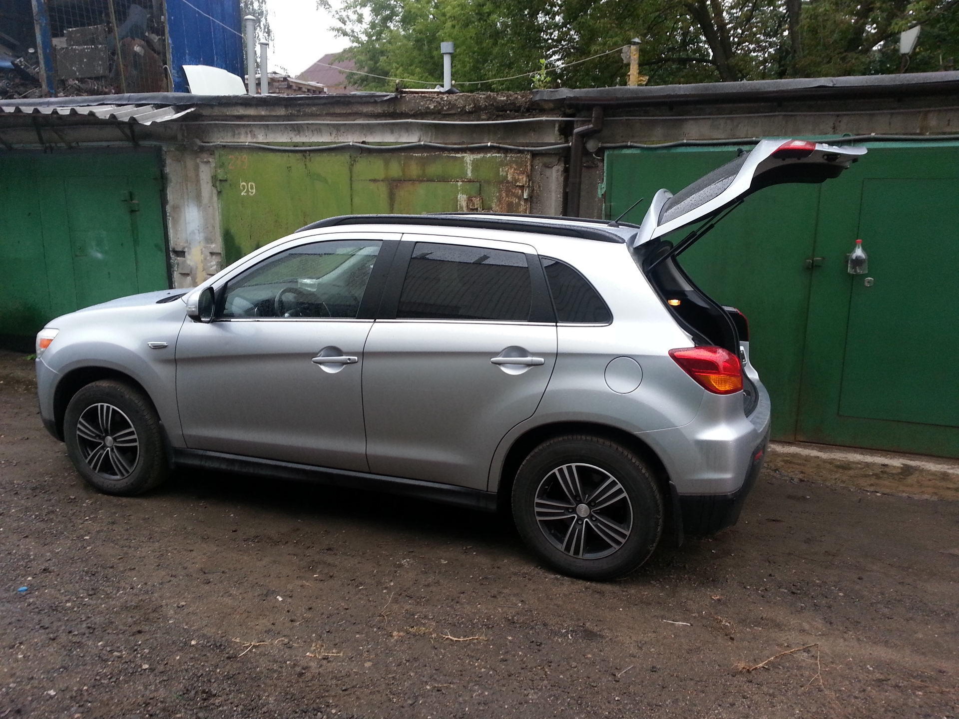 Заводские диски r16 на asx. — Mitsubishi ASX, 1,8 л, 2010 года ...