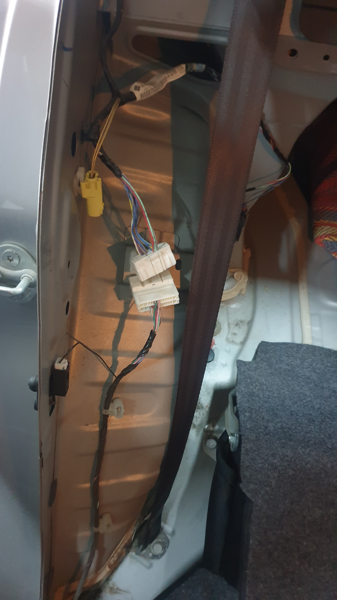 Установка автокорректора фар и системы AFS — Mitsubishi Lancer X, 1,6 л ...