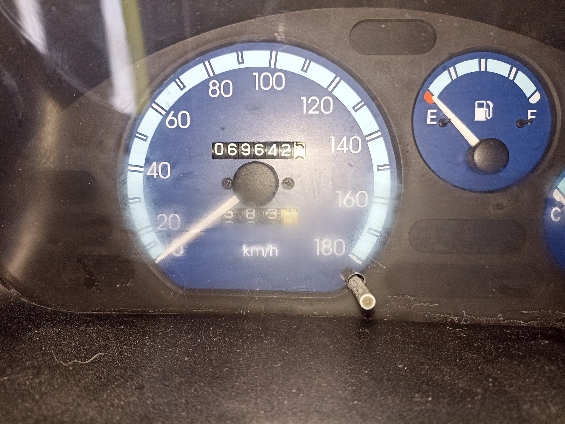 Замена бензинового фильтра — Daewoo Matiz (M100, M150), 0,8 л, 2013 ...