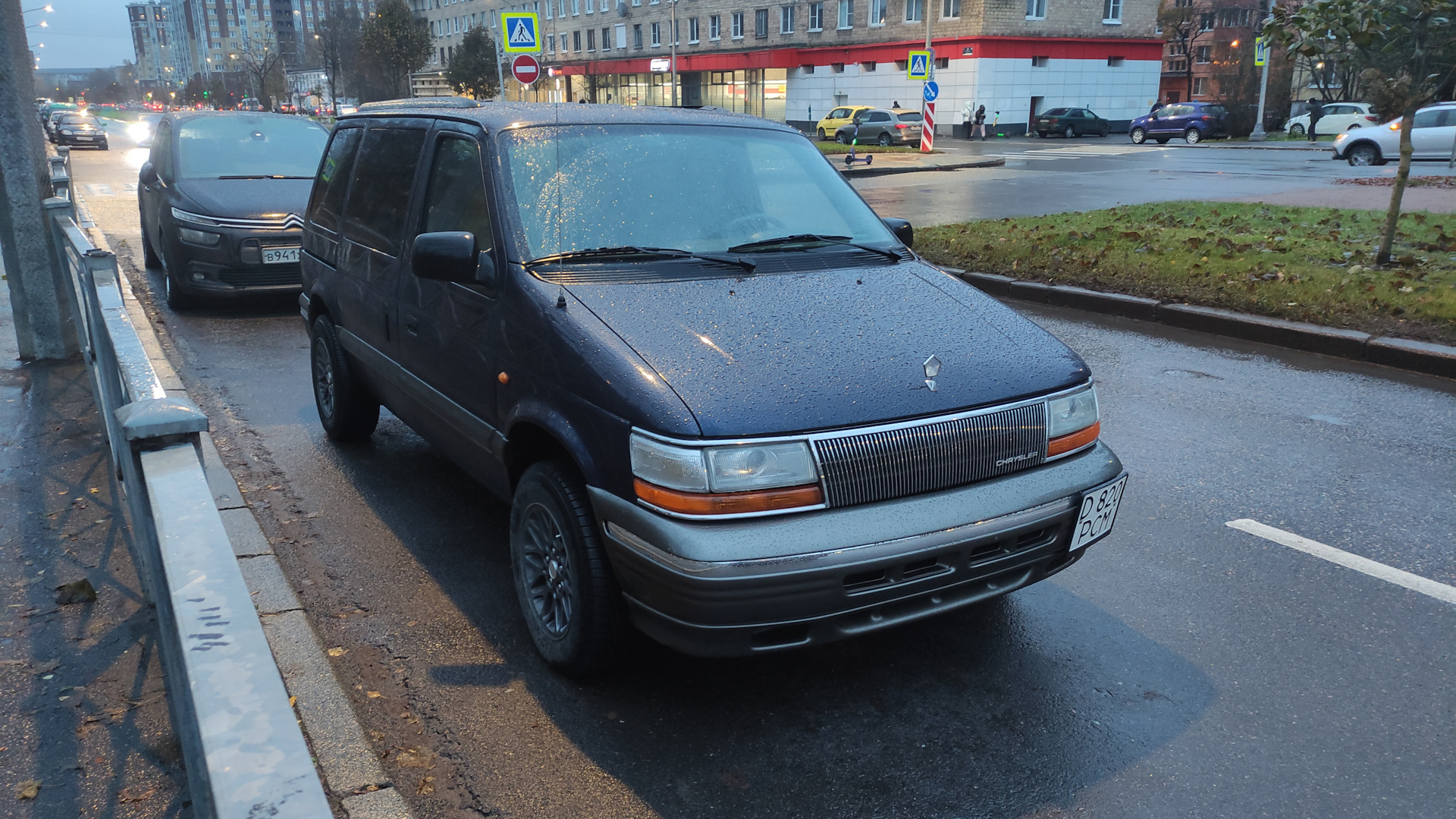 Chrysler Voyager (2G) 3.8 бензиновый 1994 | Uncle Sam на DRIVE2