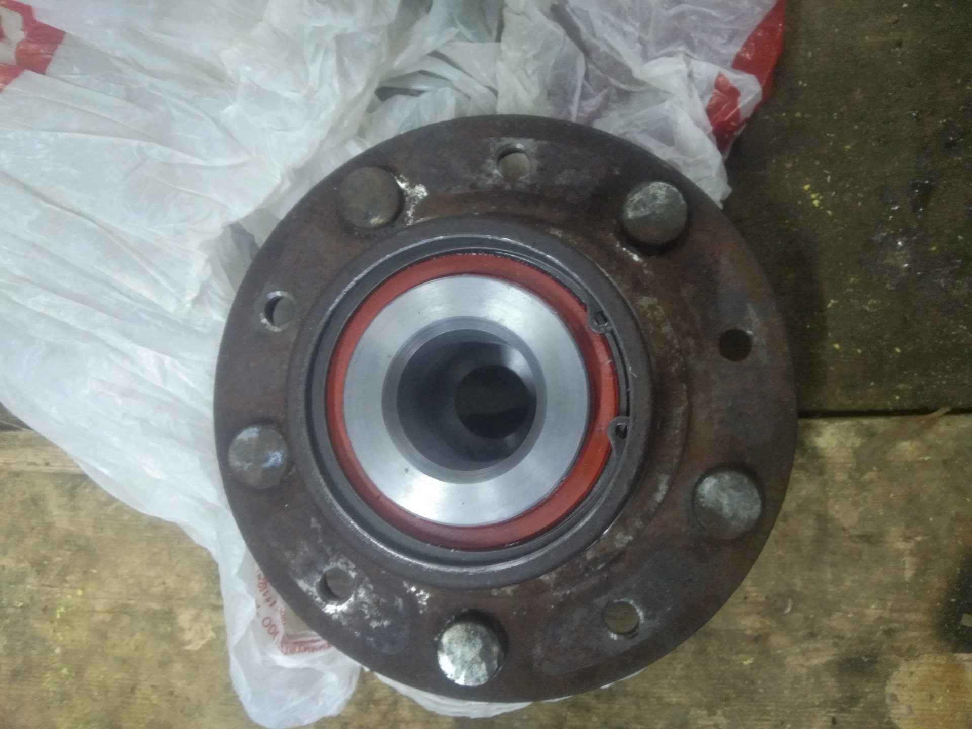 Переделка задней ступицы. — Ford Transit (7G), 2,2 л, 2007 года ...