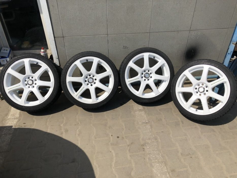 Cluster r18 диски. Oz racing classe r19. Oz racing classe r19. Диски cst zero-1 r18. Идеи для рисунков на дисках.