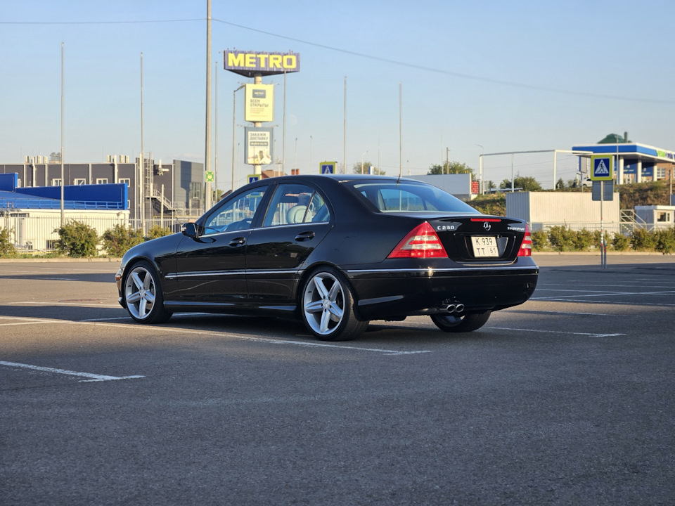 Фото в бортжурнале Mercedes-Benz C-Class (W203)