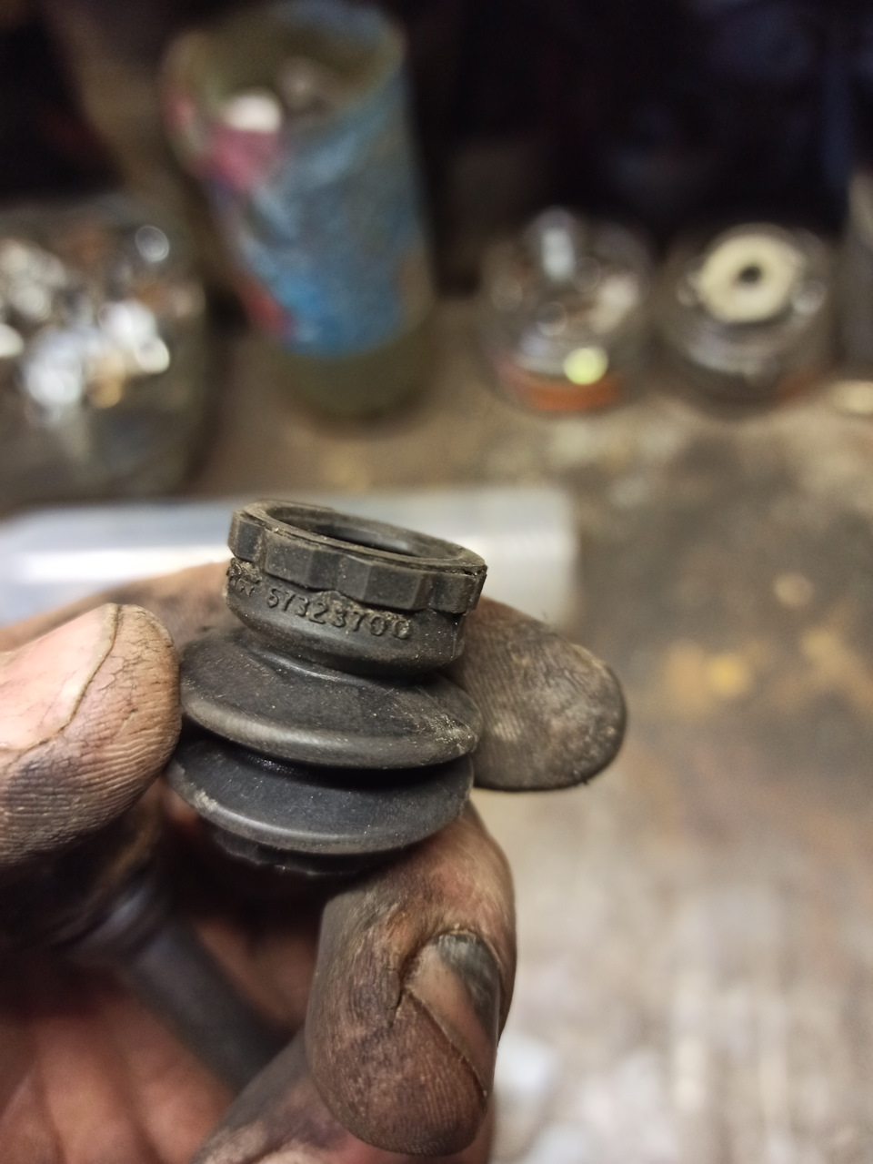 Замена передней ступицы Шкода Октавия А7 теперь справа 😀 — Skoda ...