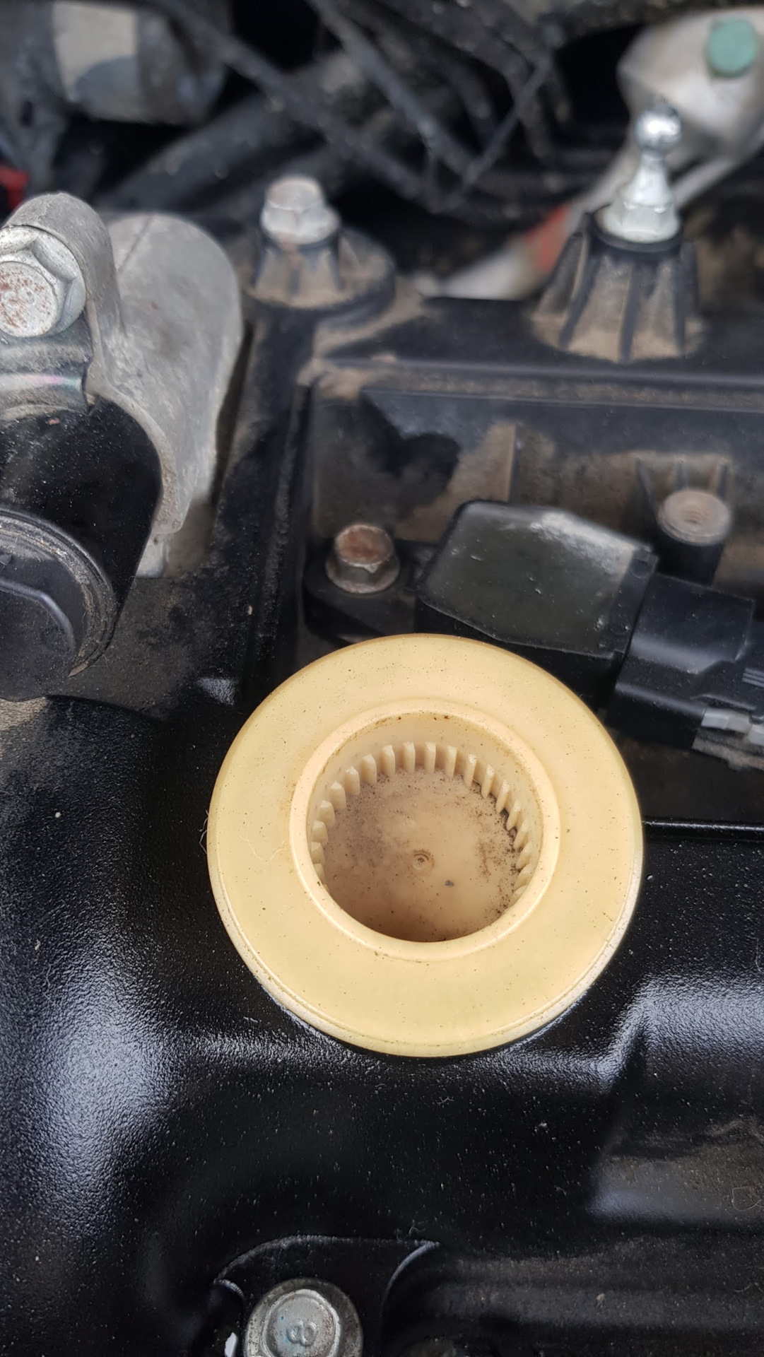 Замена масляной крышки Kia ceed jd — KIA Ceed (2G), 1,6 л, 2013 года ...