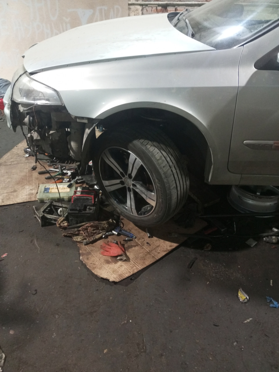 Фото в бортжурнале Renault Laguna II