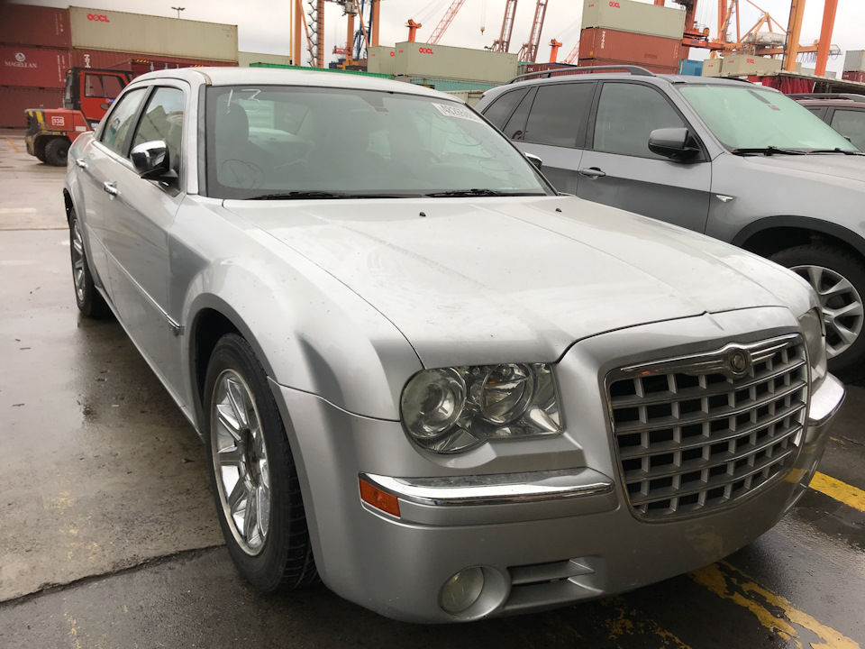 Chrysler 300c 5 7