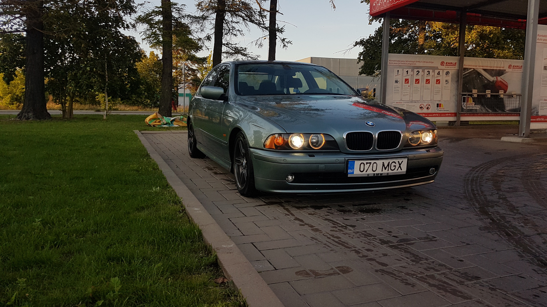 BMW 5 series (E39) 3.0 бензиновый 2002 | - семейный кораблик на DRIVE2