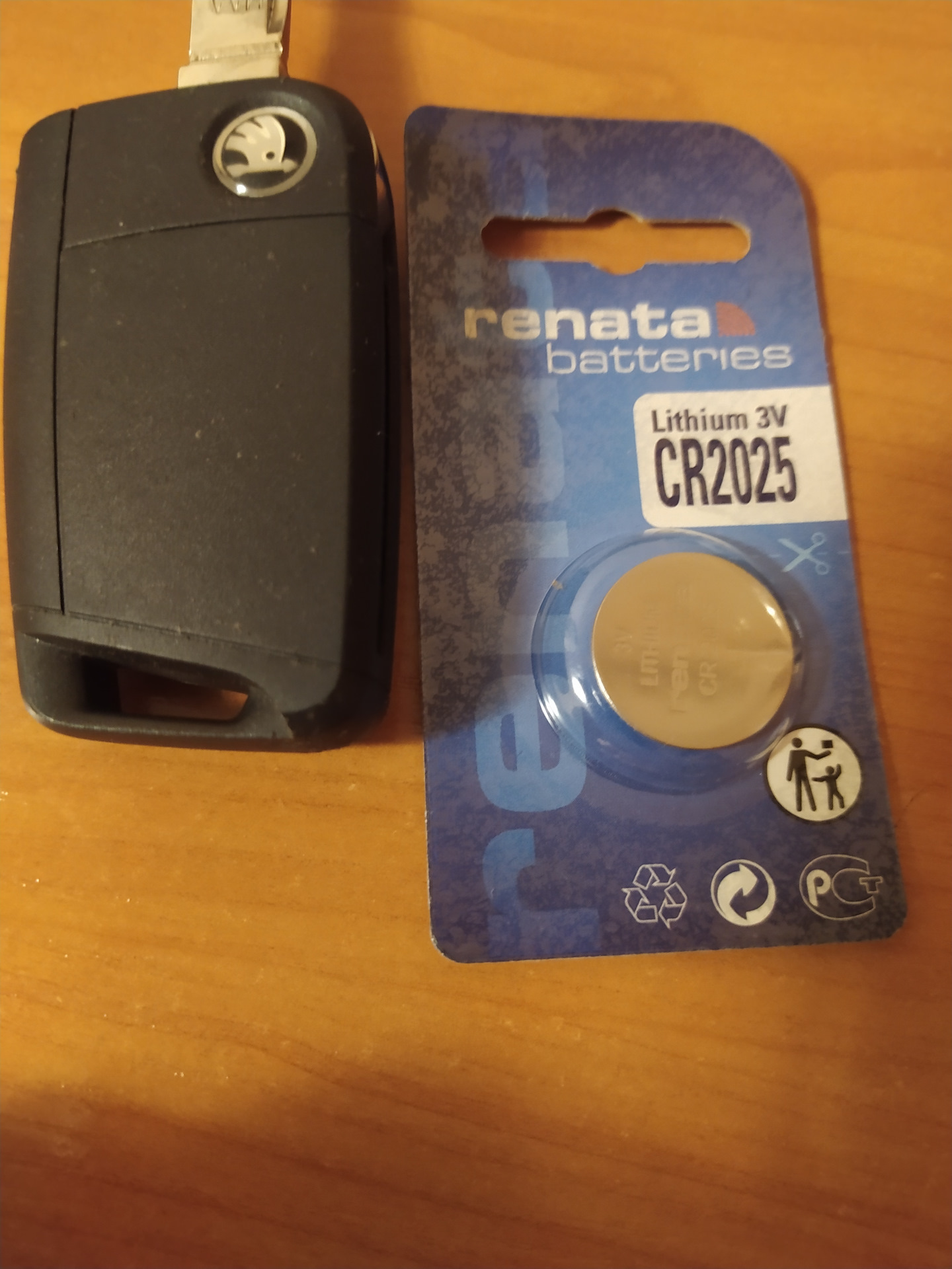 Замена батарейки в ключе Skoda Octavia A7 — Skoda Octavia A7 Mk3, 1,6 л ...