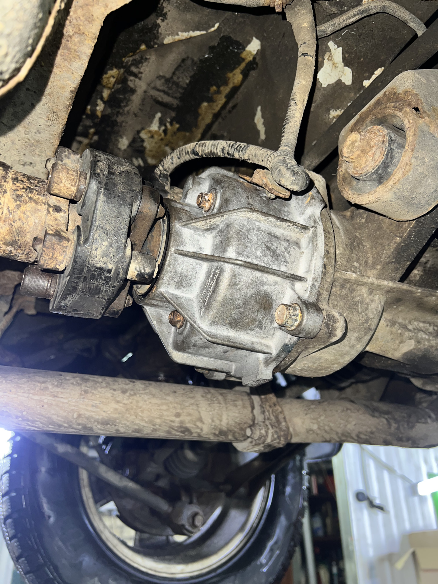 Замена подшипника в муфте полного привода — KIA Sportage (2G), 2 л ...