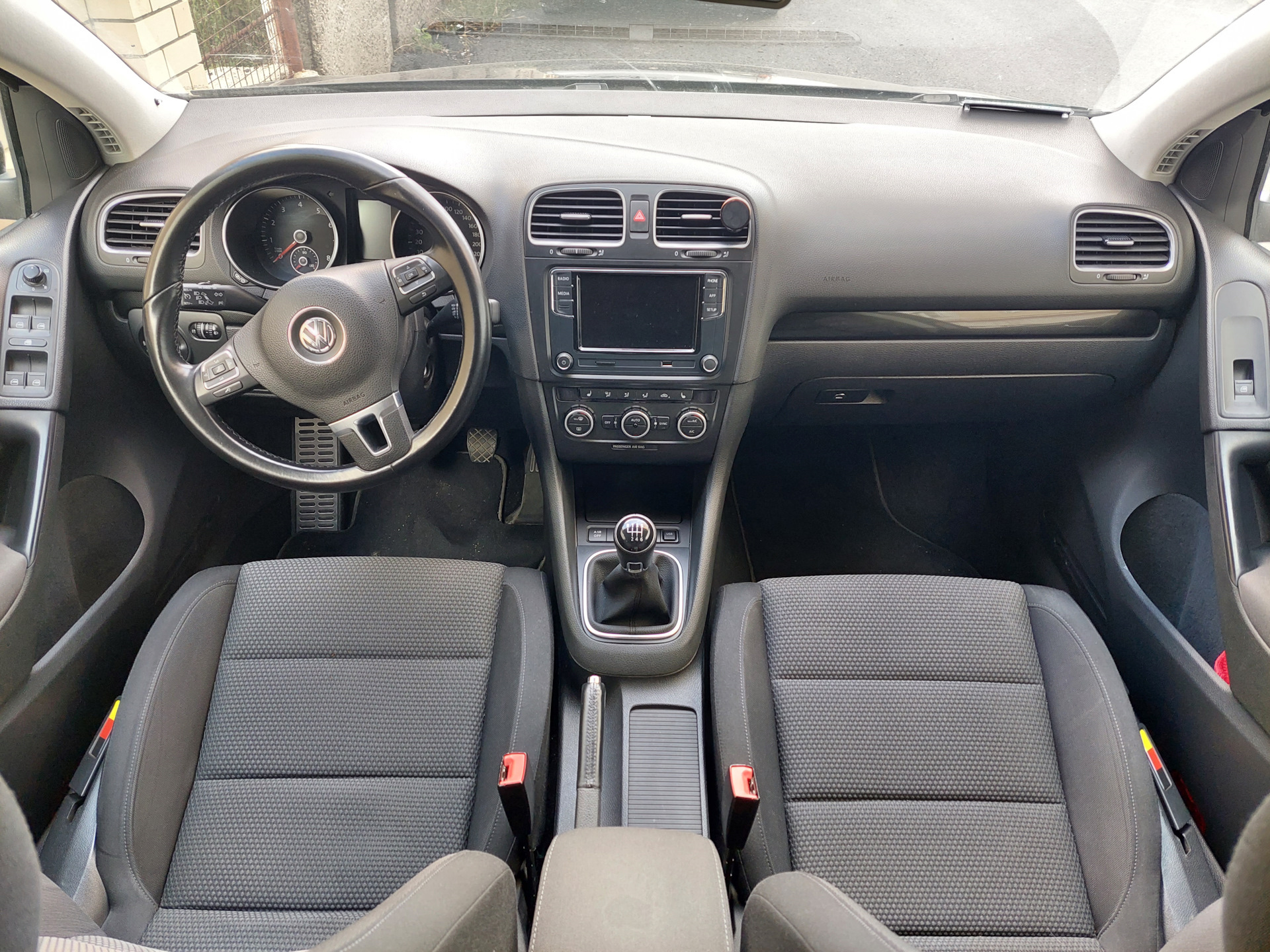 ② VW POLO 6R SKODA SEAT RCD 360 pro Apple carplay navi — Navigation de  voiture — 2ememain