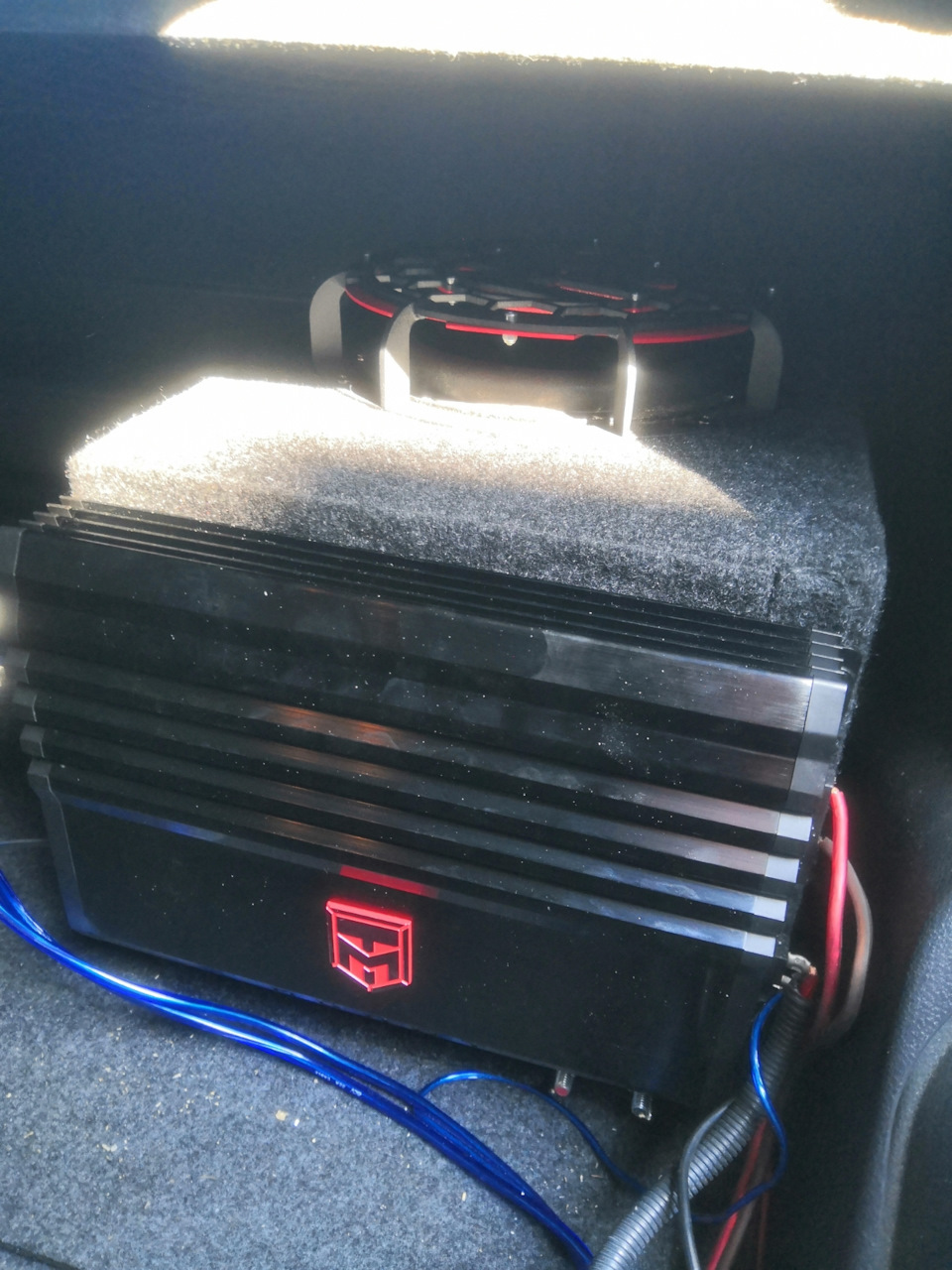 Изготовление, установка пассивного сабвуфера vibe slick 8d2 и усилителя ...