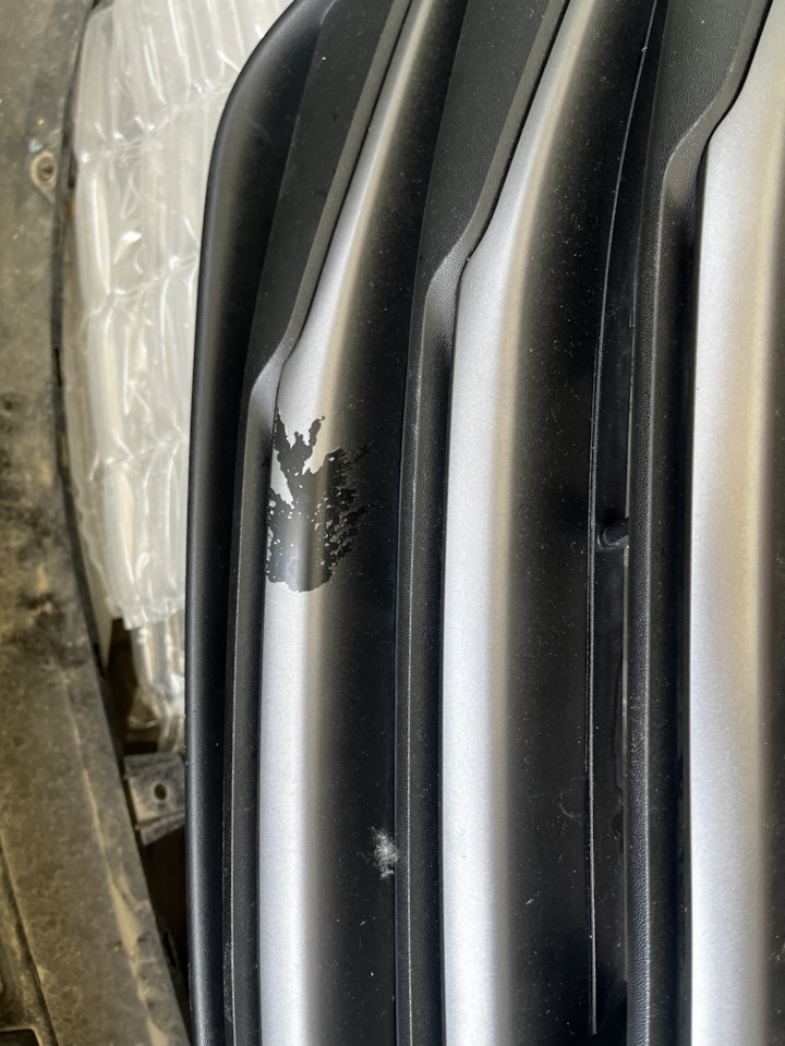 Решетка радиатора на Hyundai Creta (1G). Б/у | 500 ₽ в городе Подольск ...