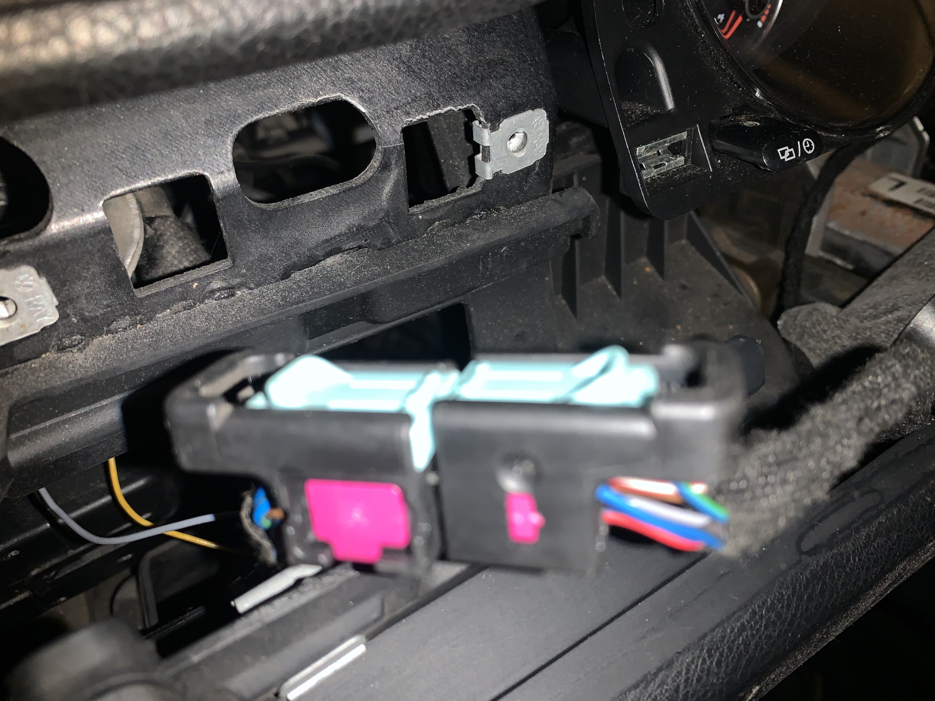 Кнопка ручника от б7 — Volkswagen Passat B6, 2 л, 2007 года | своими ...