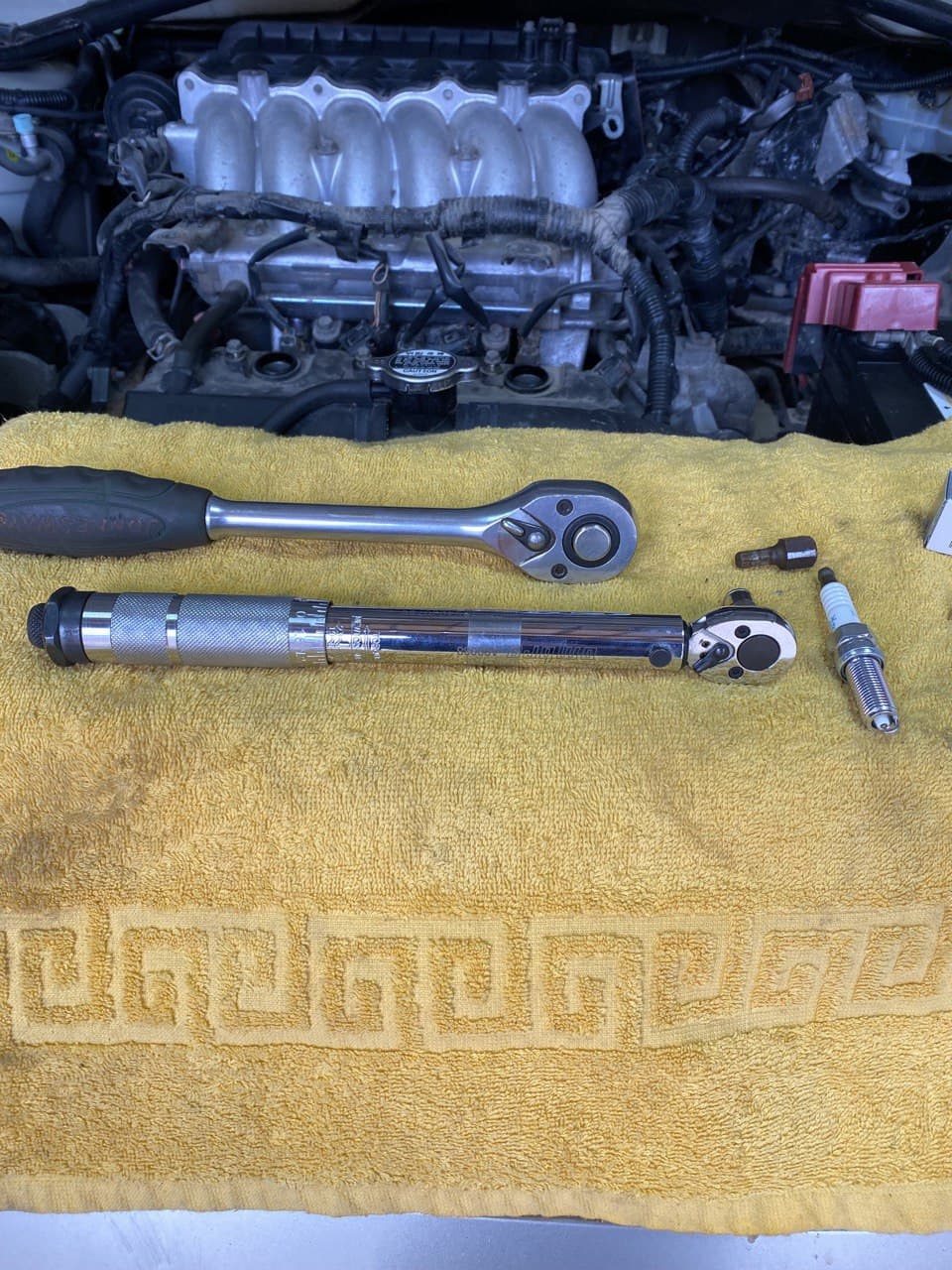 [17 — ТО] Замена свечей \\ регулировка клапанов — Mitsubishi Outlander ...