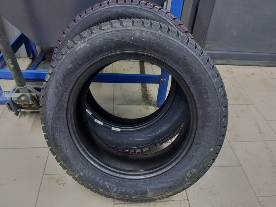 Гостиница юта ярославль. Свечка ярославль. Достопримечательности ярославля колокольня ярославская свеча. Свечка ярославль. Гостиница свеча в ярославле.