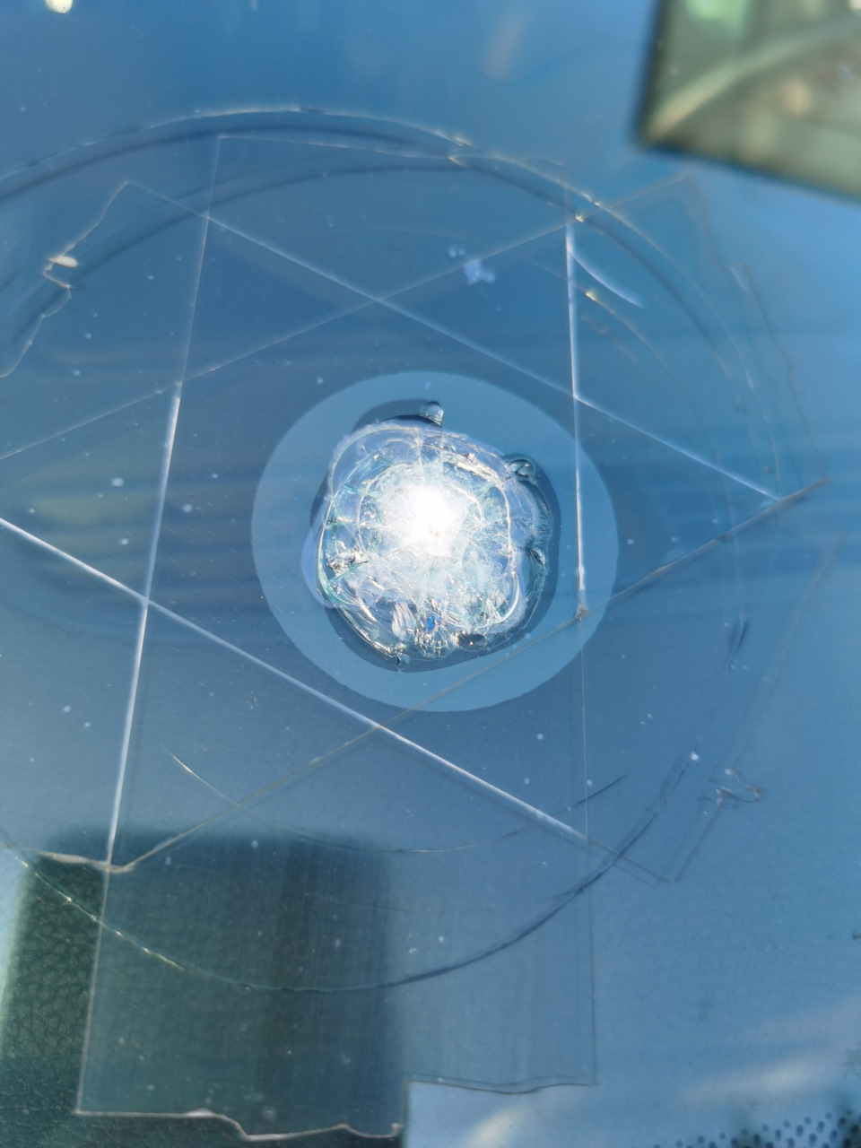 Стекло замена или ремонт — Skoda Yeti, 2 л, 2013 года | поломка | DRIVE2