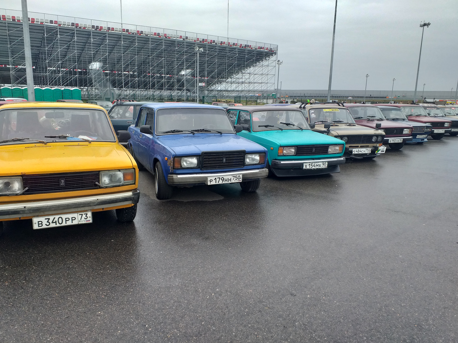 Ваз 2103 коричневый. Копейка ваз 2101. Ваз 21011 модель. Жигули опель. Ваз-21013 жигули.