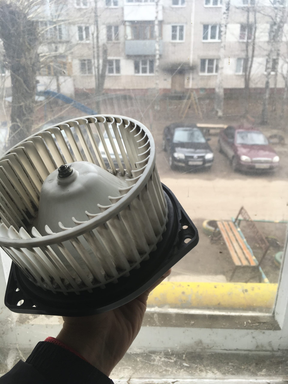 Чистка вентилятора печки — Nissan Almera Classic (B10), 1,6 л, 2007 ...