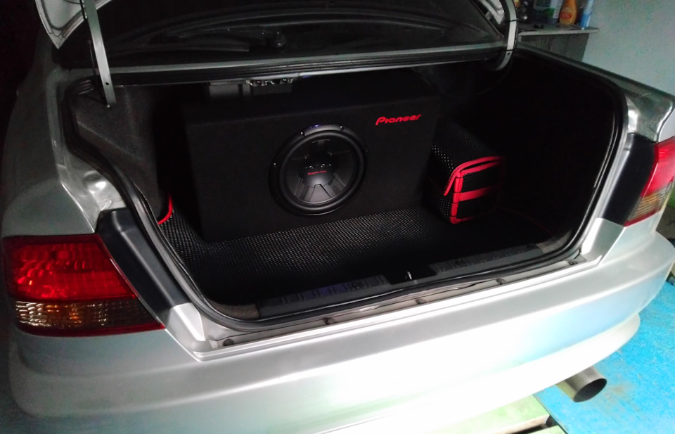 Закреплен — Honda Accord (6G)