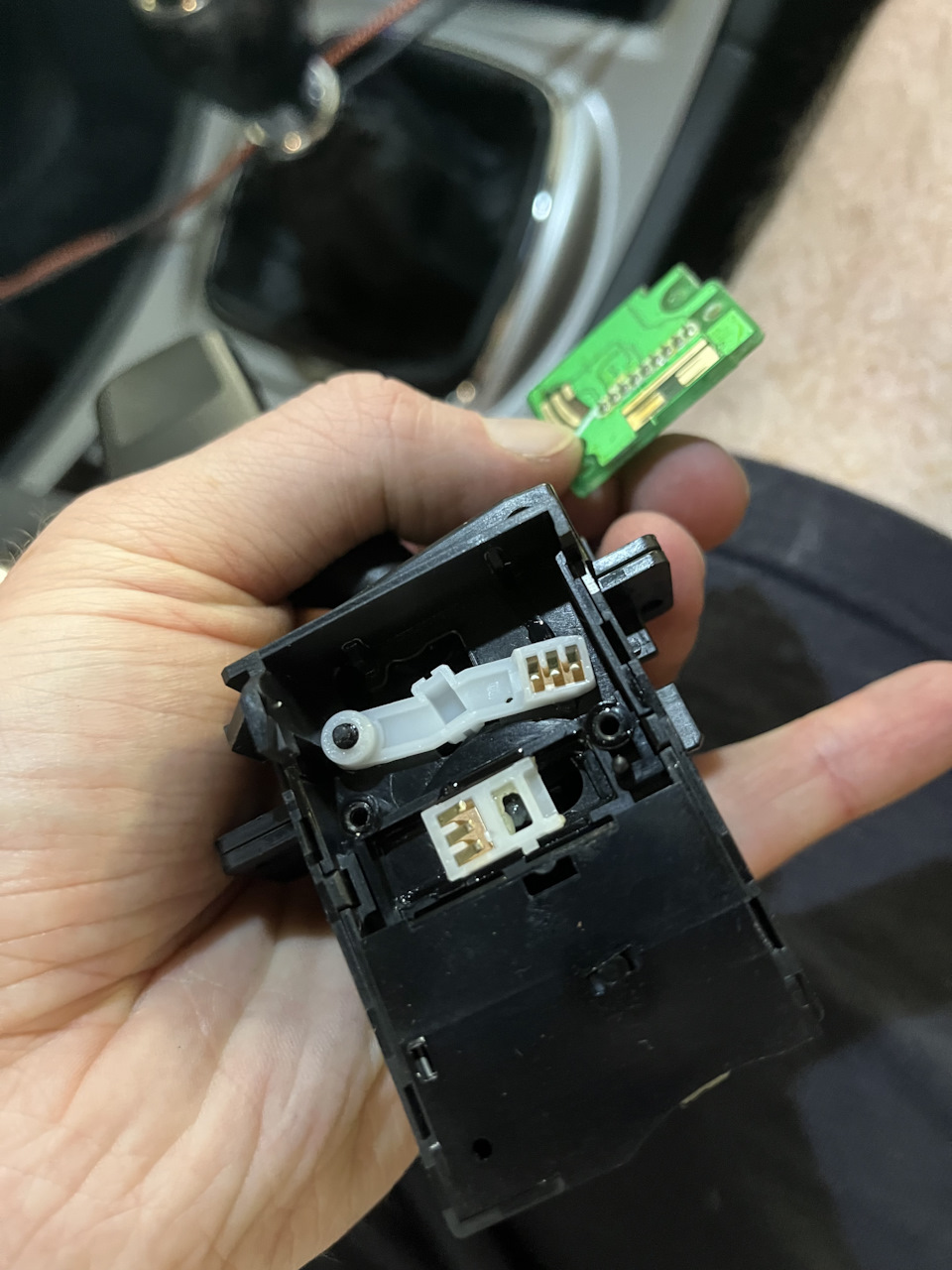 Ремонт рычага поворотников — Ford S-Max (1G), 2,5 л, 2007 года ...