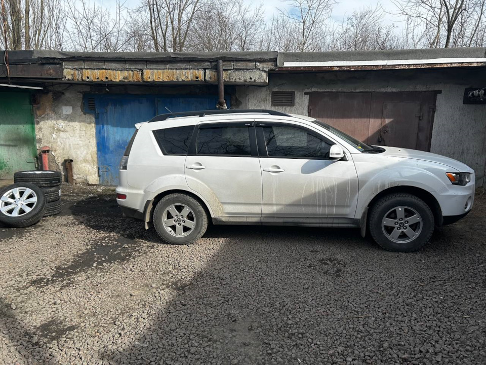 Фото в бортжурнале Mitsubishi Outlander XL