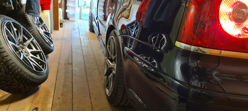 Диски XXR 527 R18 8,5J Hyper — Toyota Avensis II, 1,8 л, 2007 года